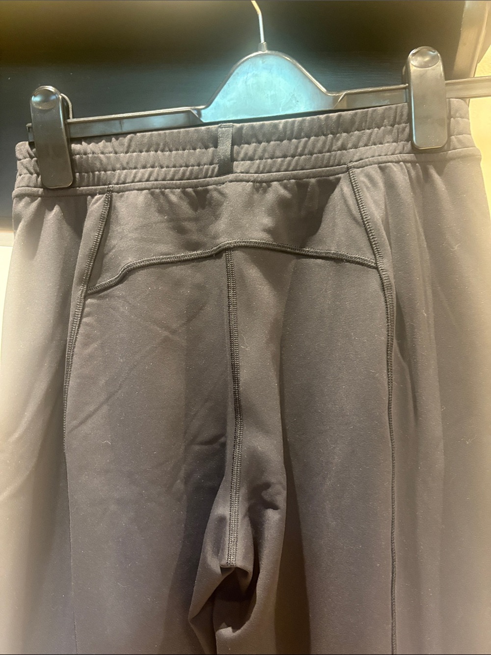 Womans Lululemon Define Mid Rise Track Pant - Picture 7 of 7